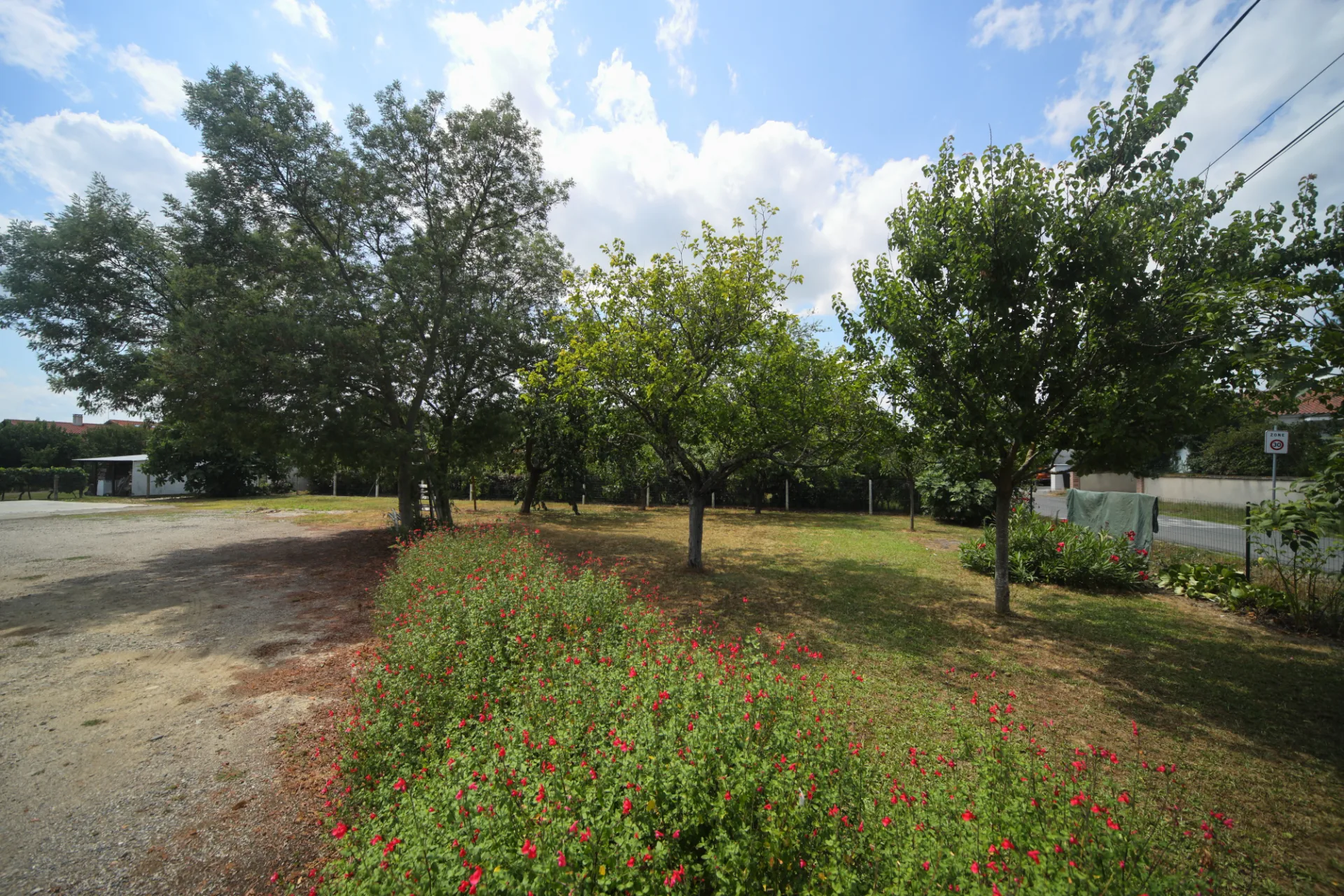 Eaunes, terrain à bâtir de 534m²